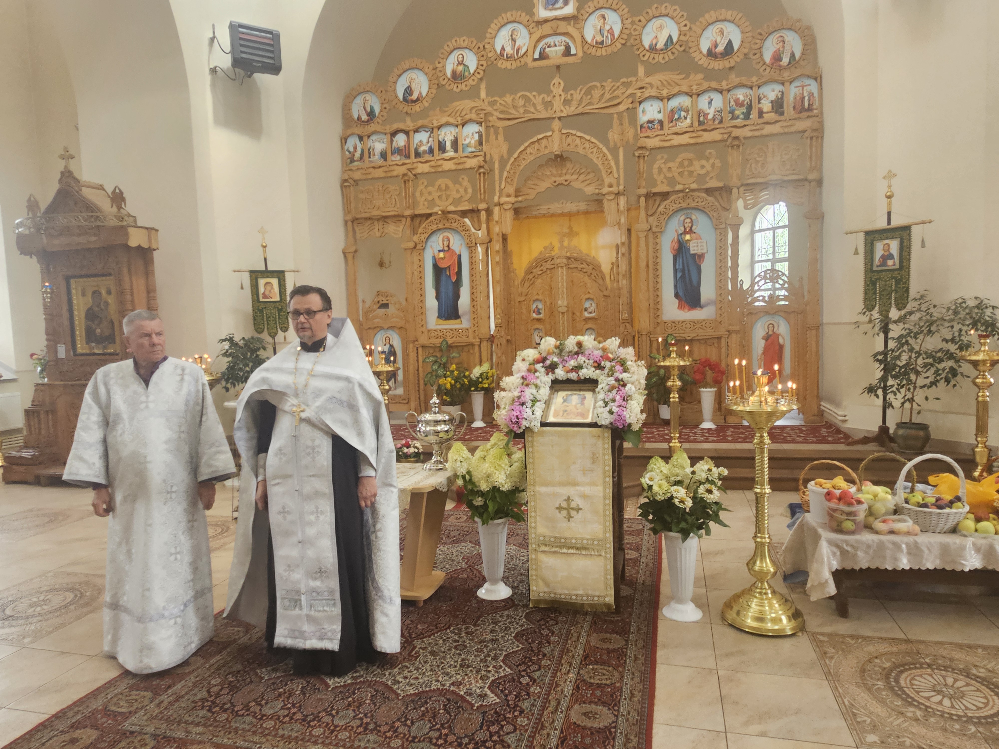 Молебен в Праздник Преображения Господня, Яблочный Спас. 19 августа 2026 года.