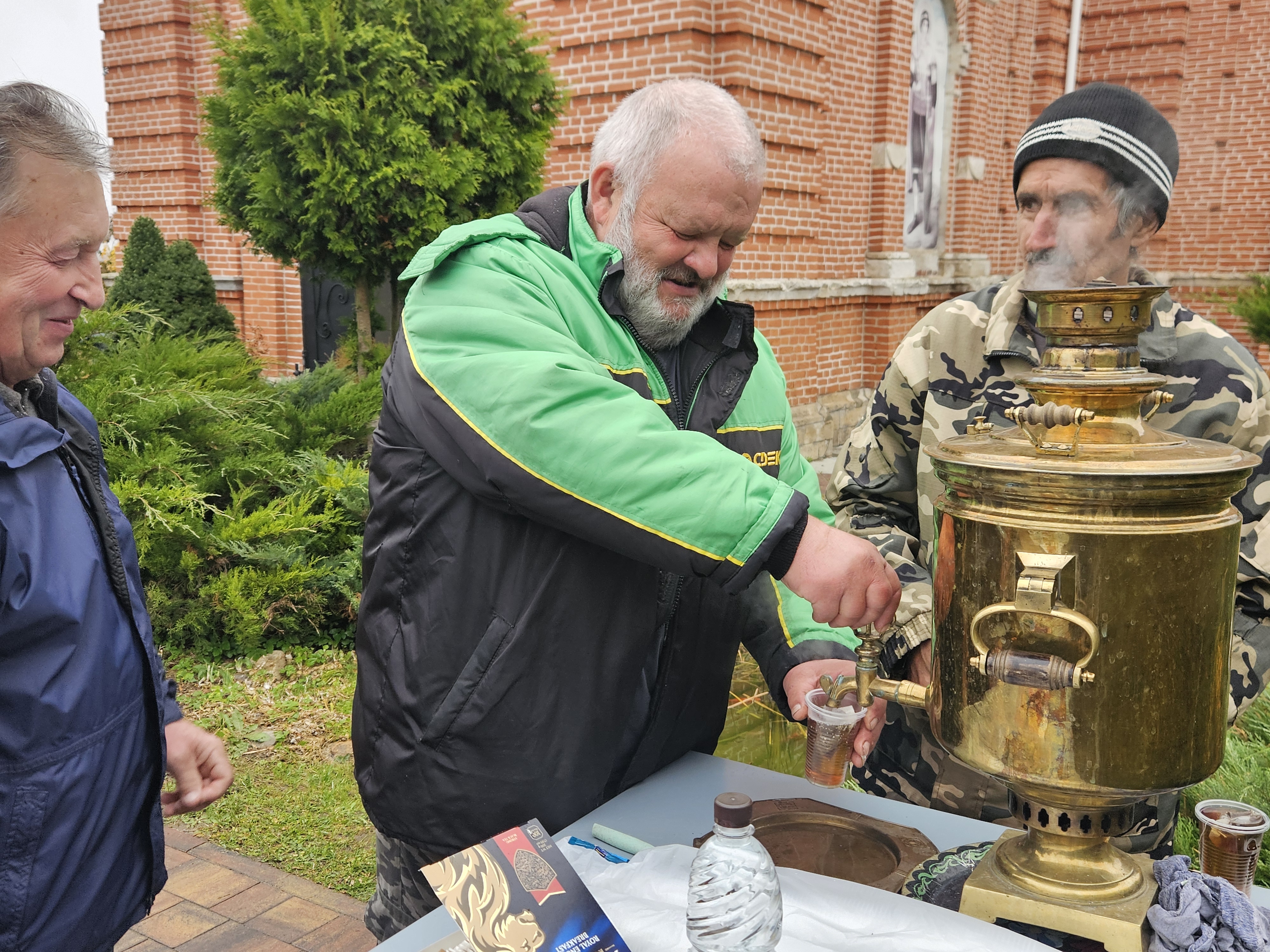 Чаепитие у храма в Праздник Покрова Пресвятой Богородицы. 14 октября 2026 года.